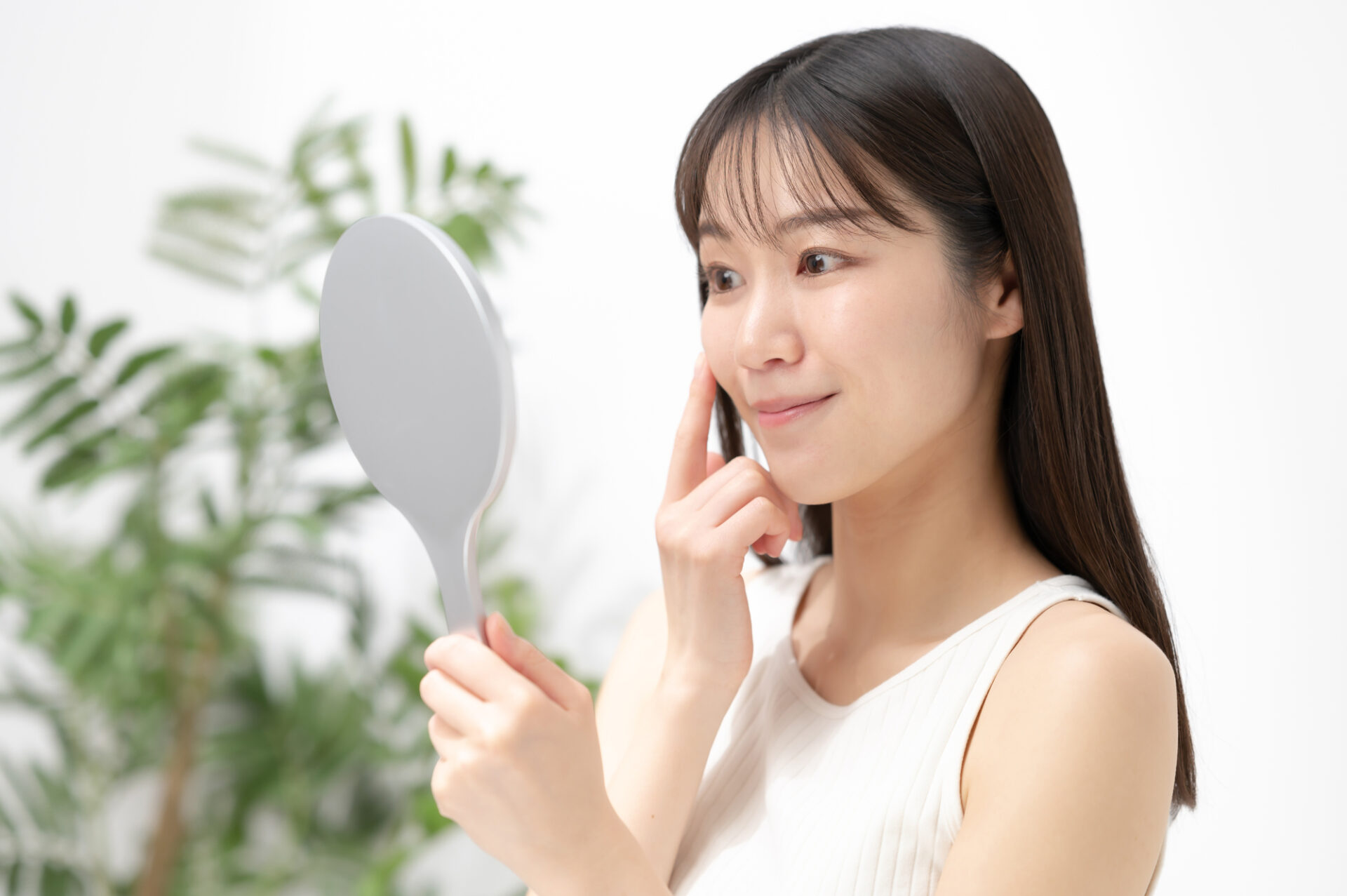 二重を作るプチ整形とは？埋没法など二重まぶたの整形を解説