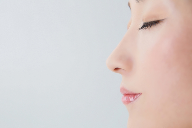 鼻を高くする方法は？自力で低い鼻を高く見せる方法やおすすめの整形を紹介
